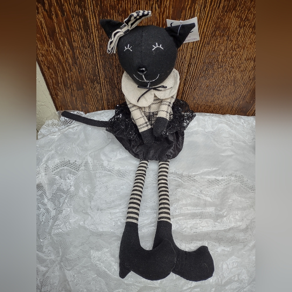Happy Haunting Weighted Shelf-Sitting Black cat figurine